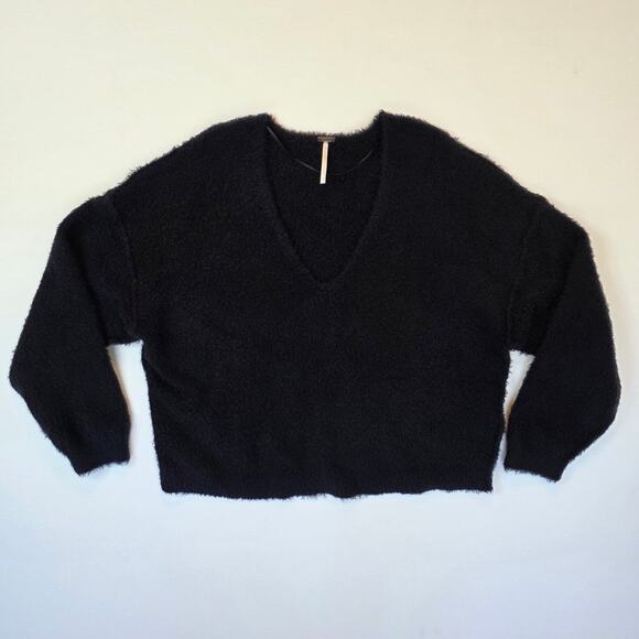 Free People Black Fuzzy Sweater Women’s Large V-Neck Pullover Soft Cozy Knit - Picture 1 of 8